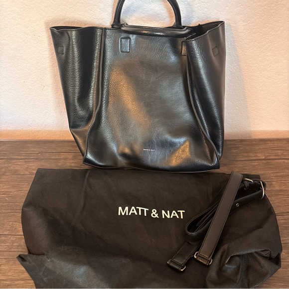 Matt & Nat Handbags - Matt and Nat black purse